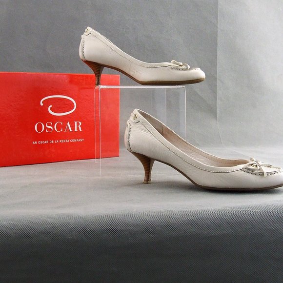 Oscar de la Renta Bone Sporty Shoes size 7,5 B - Picture 2 of 5